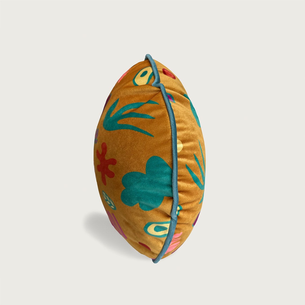 Shop Boemo Diale round velvet scatter cushions online