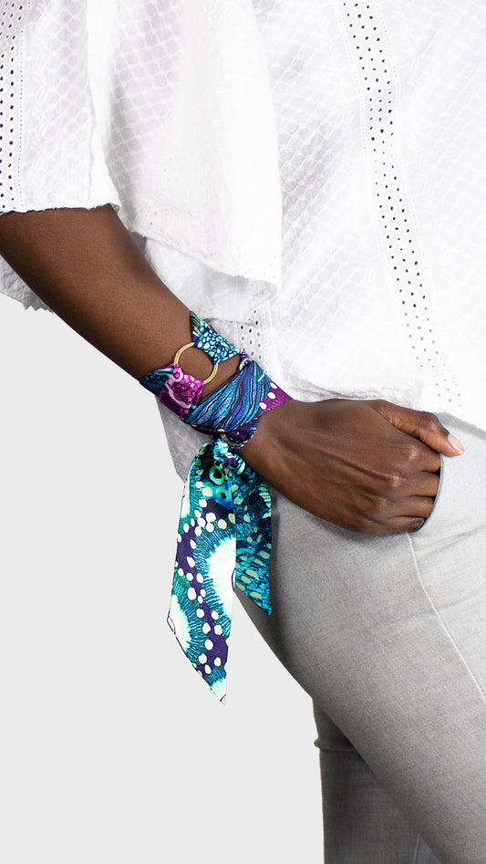 Twilly Twirly How to style Gold Ring Wanderland Wonderland arm wrist bracelet African Artist Design Aureum